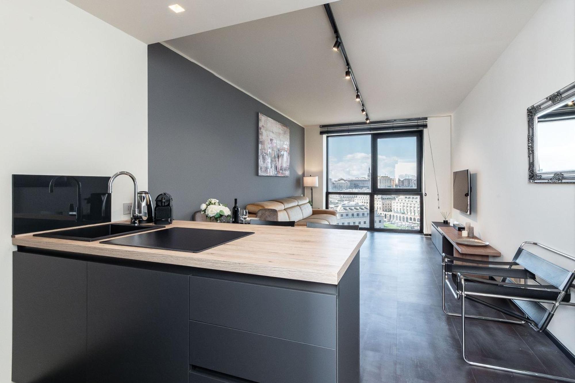 Free Parking In Luxury Suite With City View - Steps To Brignole Train Station Genoa Bagian luar foto