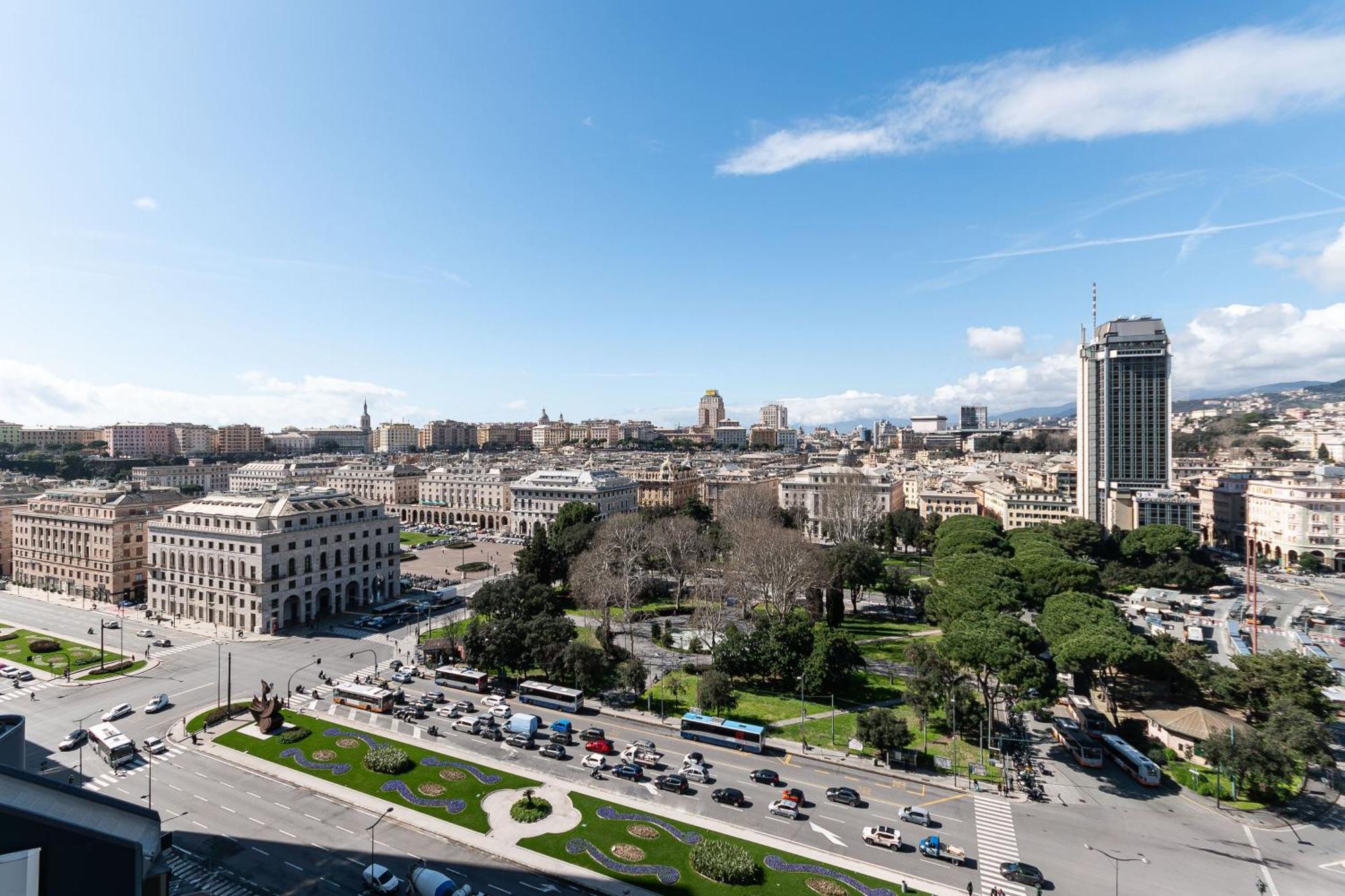 Free Parking In Luxury Suite With City View - Steps To Brignole Train Station Genoa Bagian luar foto