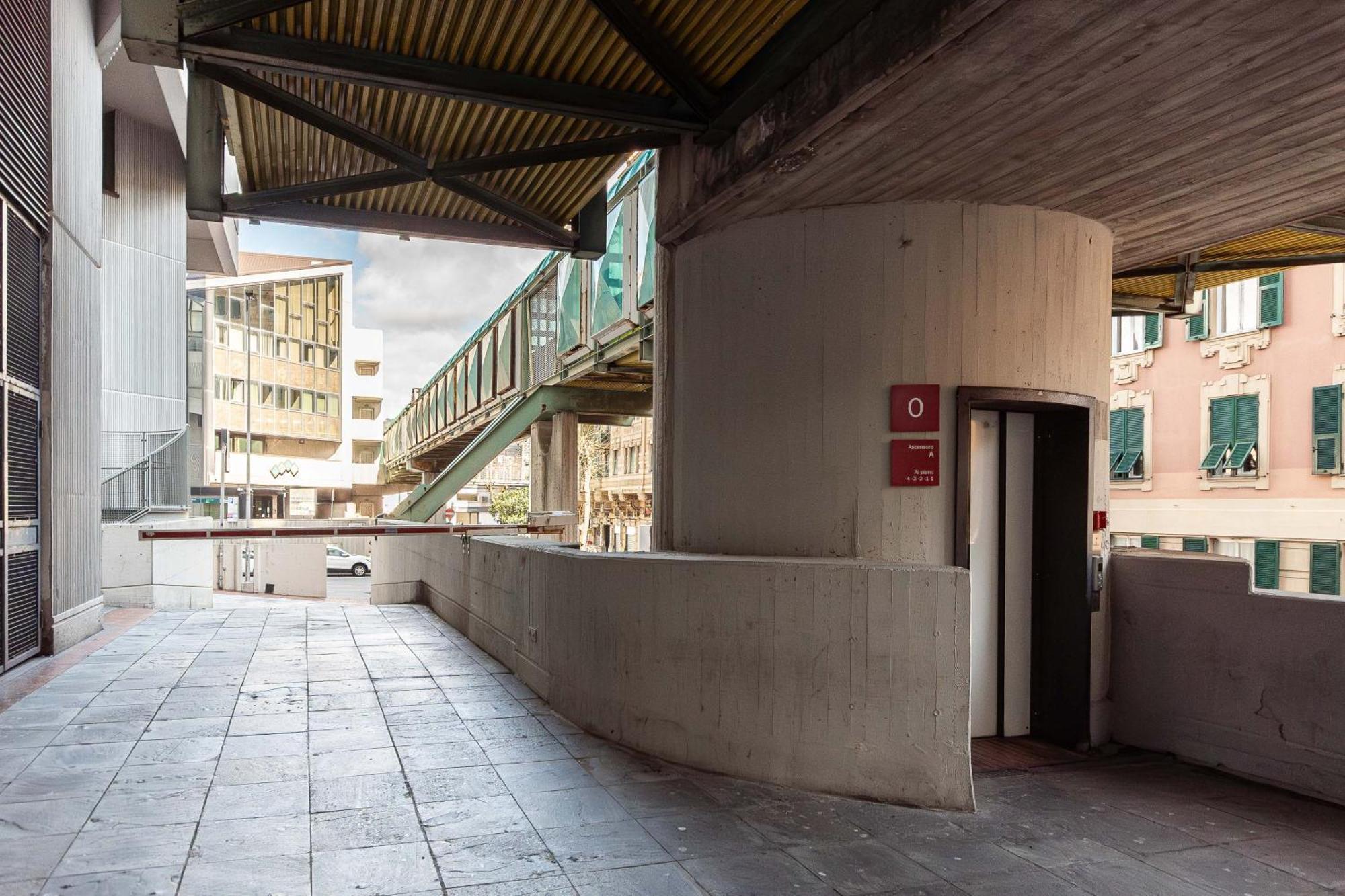 Free Parking In Luxury Suite With City View - Steps To Brignole Train Station Genoa Bagian luar foto
