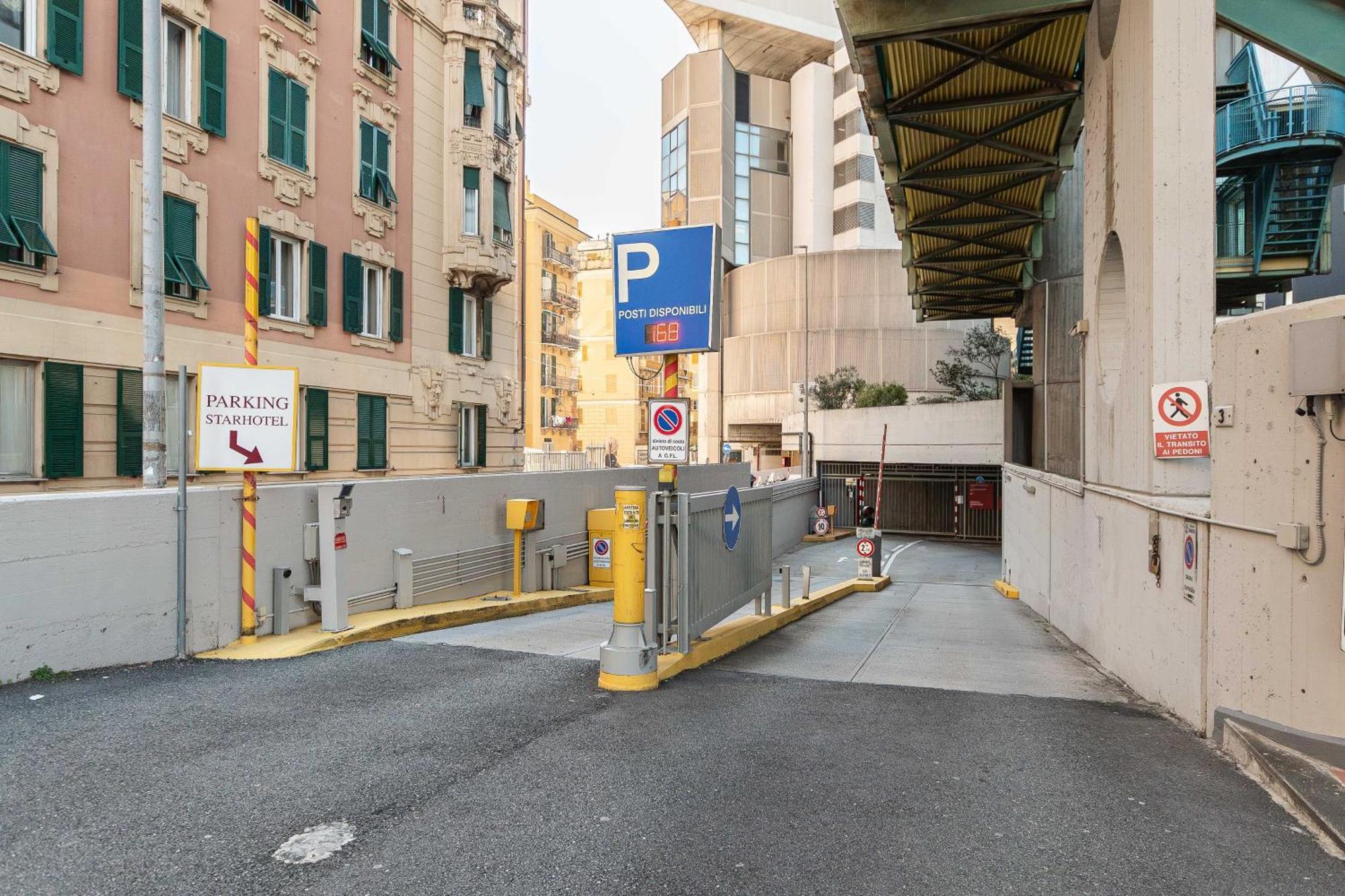 Free Parking In Luxury Suite With City View - Steps To Brignole Train Station Genoa Bagian luar foto